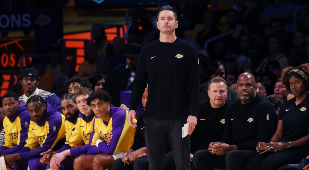 Lakers Fans Compare JJ Redick’s Huddle Discussion With Darwin Ham