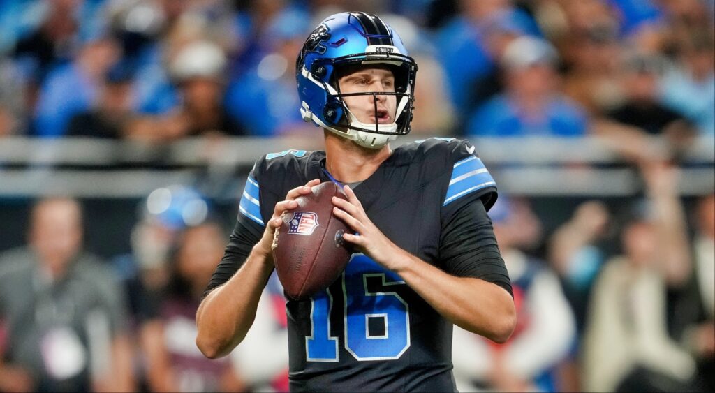 Jared Goff of the Detroit Lions looks to throw a pass.