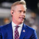 joe Buck speaking into mic