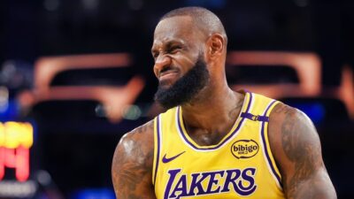 LeBron James surpassed Kobe Bryant in missed gials