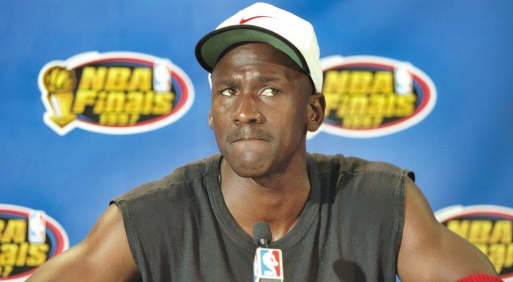 Michael Jordan used to not talk with Dennis Rodman and Scottie Pippen during his Chicago career