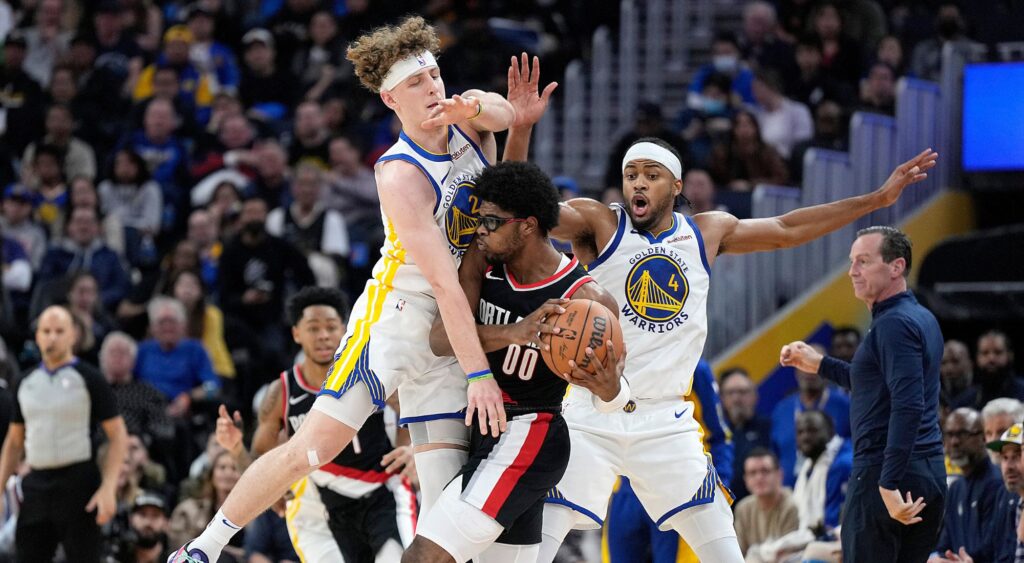 Portland Trail Blazers playing against Golden State Warriors