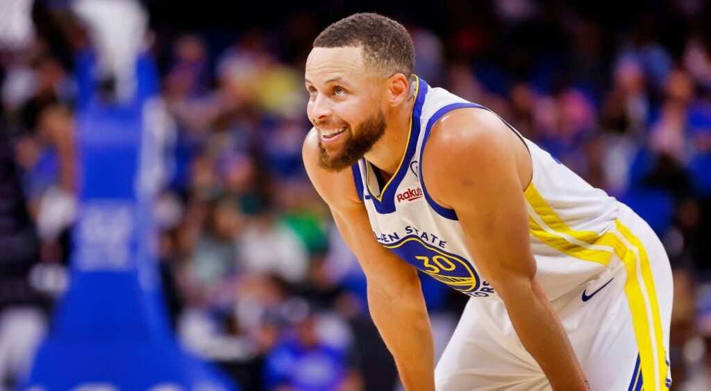 Fans voiced their frustration by chanting Stephen Curry's name to let Curry play in the final seconds of the Warriors game against the Clippers