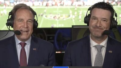 Tony Romo and Jim Nantz in broadcasting booth