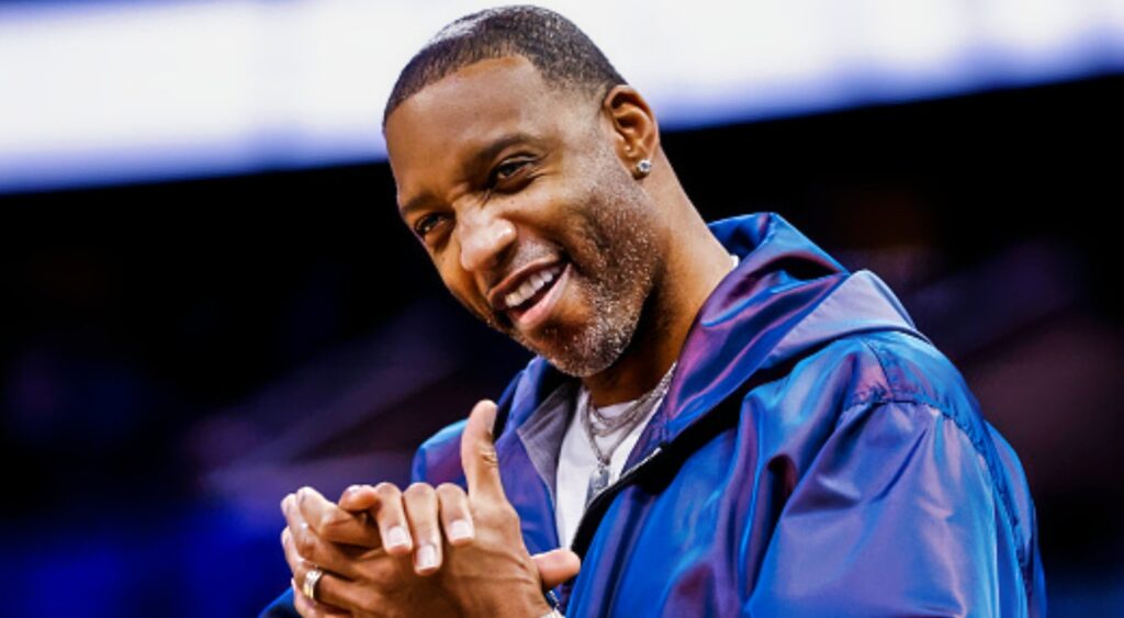 Former NBA player Tracy McGrady recently demonstrated a stellar arm-grab move that can assist players in critical situations