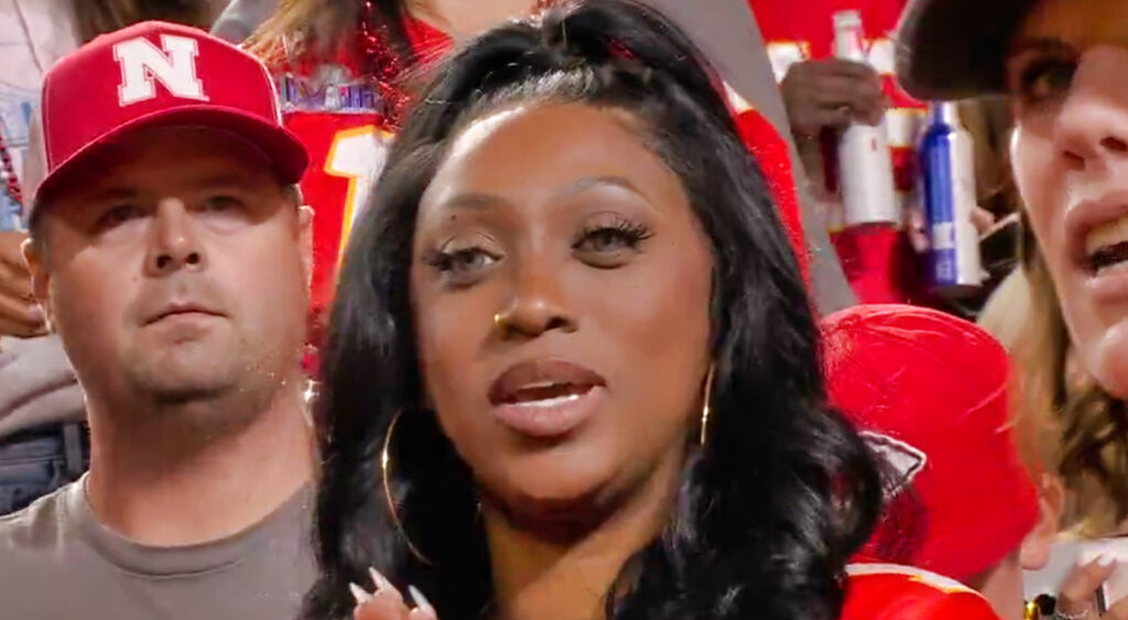 Xavier Worthy's mom in the stands during Chiefs game