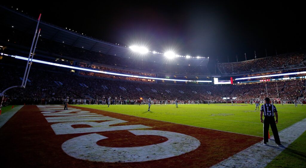 Bryant-Denny Stadium. Alabama announces the death of Bill Battle