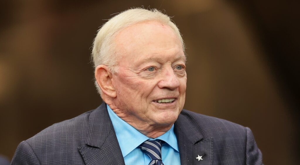 Jerry Jones of Dallas Cowboys looking on.