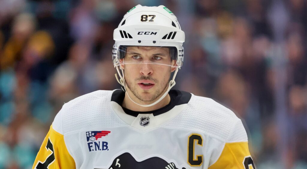 Sidney Crosby of Pittsburgh Penguins looking on.