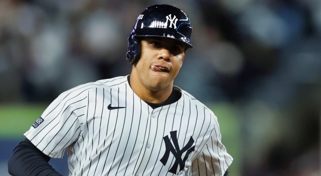 Juan Soto of New York Yankees running around bases.