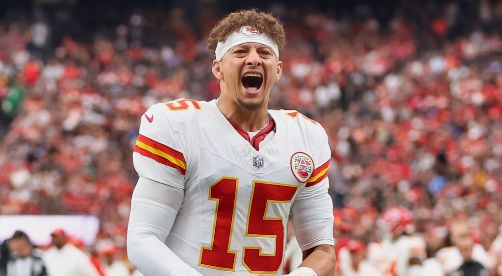 Patrick Mahomes of Kansas City Chiefs looking on.