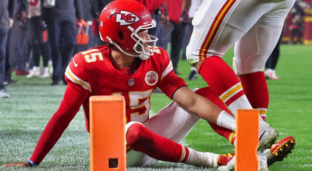 Patrick Mahomes sitting on the sideline