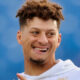 Patrick Mahomes grimacing