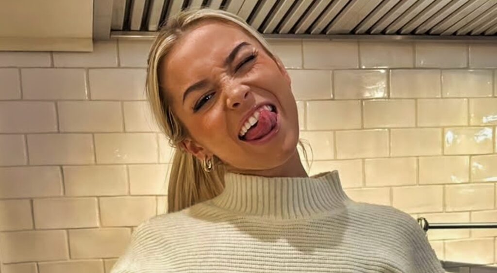 Olivia Dunne sticking her tongue out