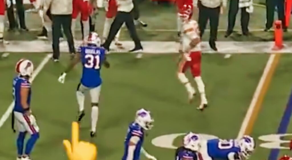 Patrick Mahomes and Bills player taunting him