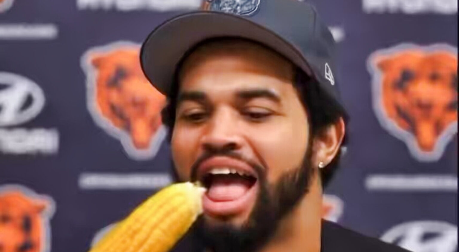 VIDEO_-The-Entire-Internet-Is-Tripping-Out-Over-Viral-Video-Of-Bears-Caleb-Williams-Eating-Corn-On-T-1536x845.jpg