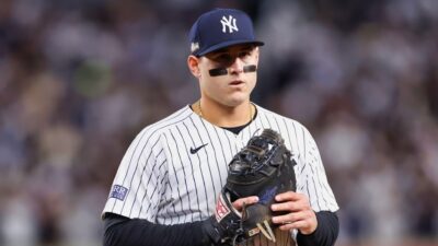 Yankees Show Interest In Anthony Rizzo