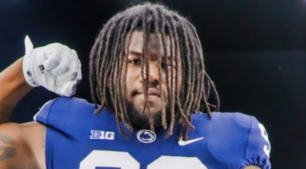 Bear Alexander flexing in Penn State uniform.