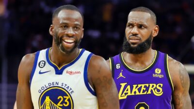 Draymond Green of the Golden State Warriors and LeBron James of the Los Angeles Lakers