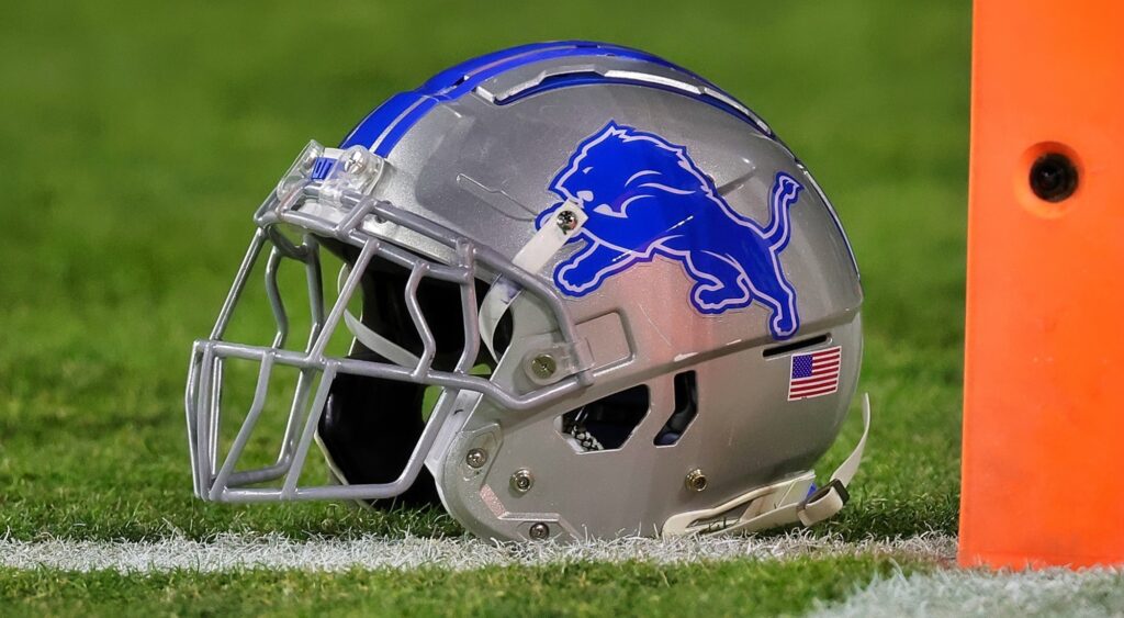 Detroit Lions helmet, The Lions signed safety Jamal Adams