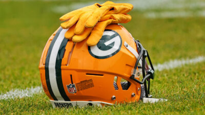 Photo of Packers helmet for article on Willie Peete