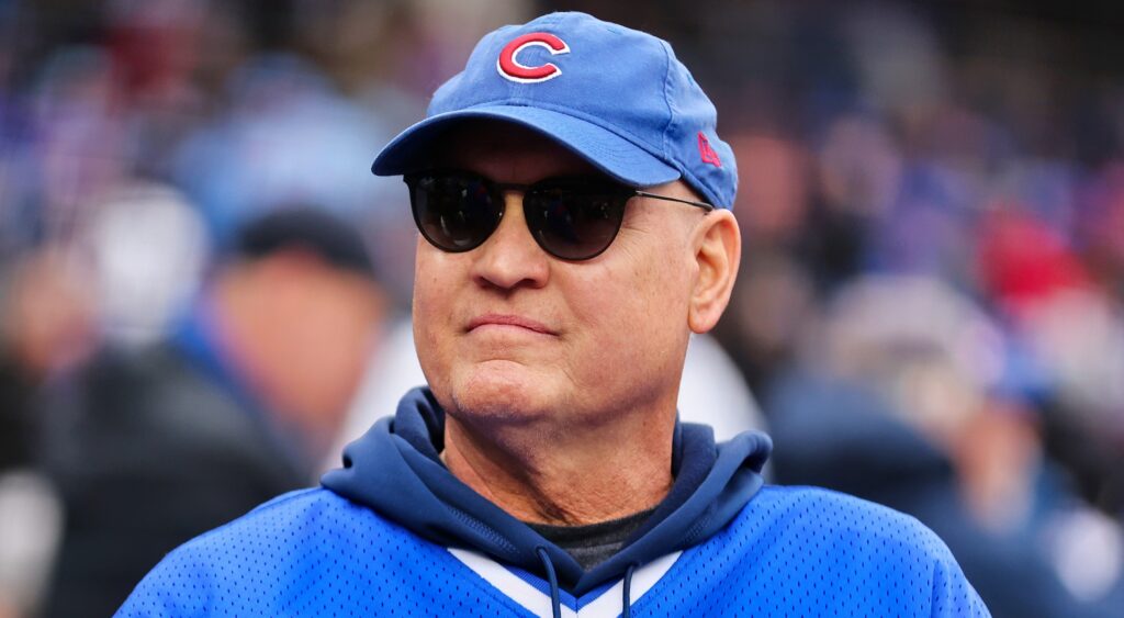 Ryne Sandberg in Cubs gear