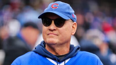 Ryne Sandberg in Cubs gear