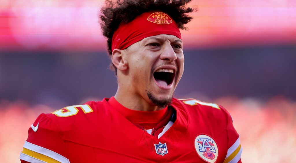 Patrick Mahomes yelling while in uniform