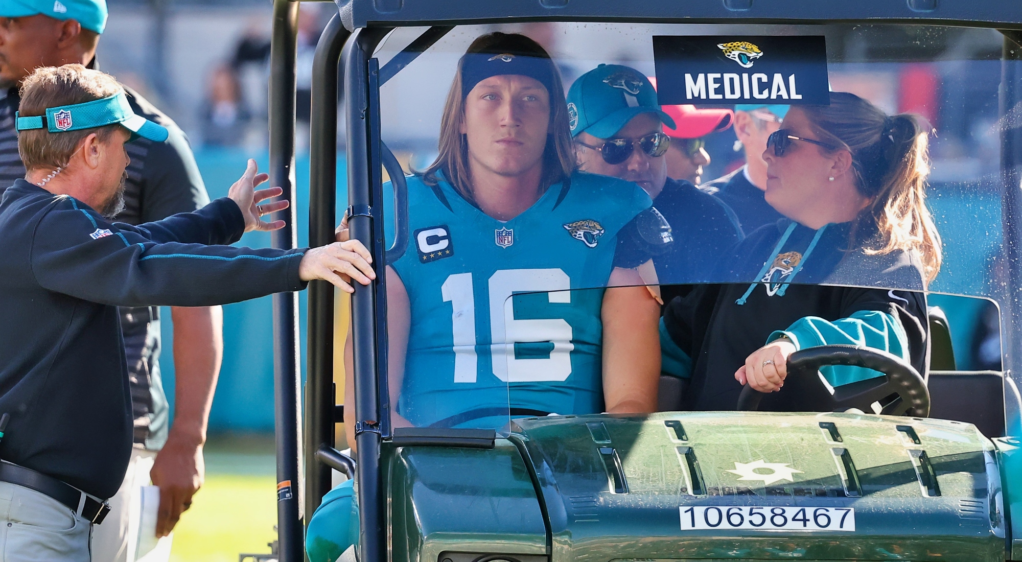 Jacksonville Jaguars Give Sad Injury Update On QB Trevor Lawrence After