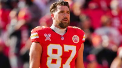 Travis Kelce in Chiefs jersey