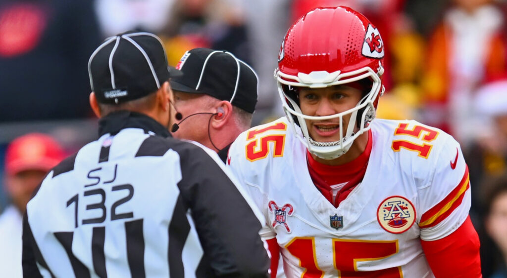 NFL Fans Are Calling Out Patrick Mahomes Over His 'Fake' Injury