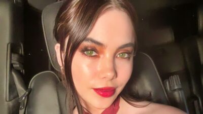 McKayla Maroney posing in car