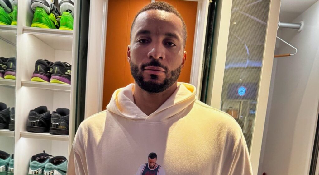 Norman Powell indirectly criticized former teammate Paul George with a bold customized hoodie