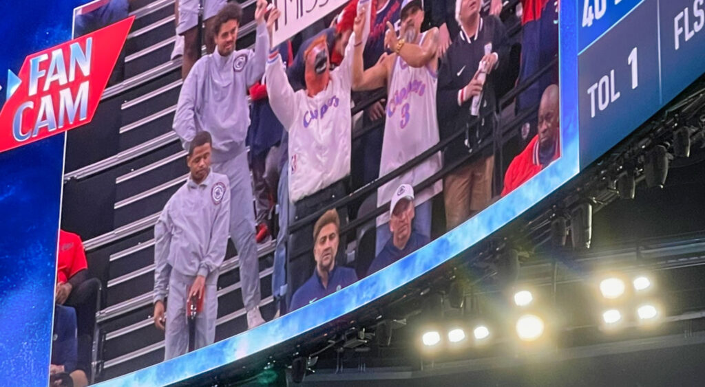 A Clippers fan playfully trolled Nuggets star Nikola Jokic during his free throw attempt