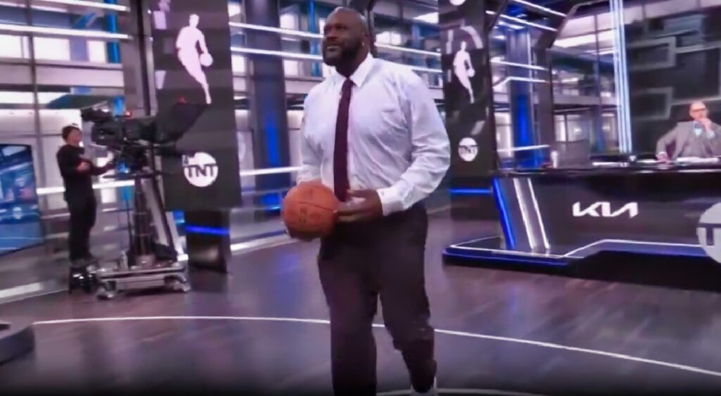 Shaquille O'Neal surprised his co-hosts with an impressive dunk