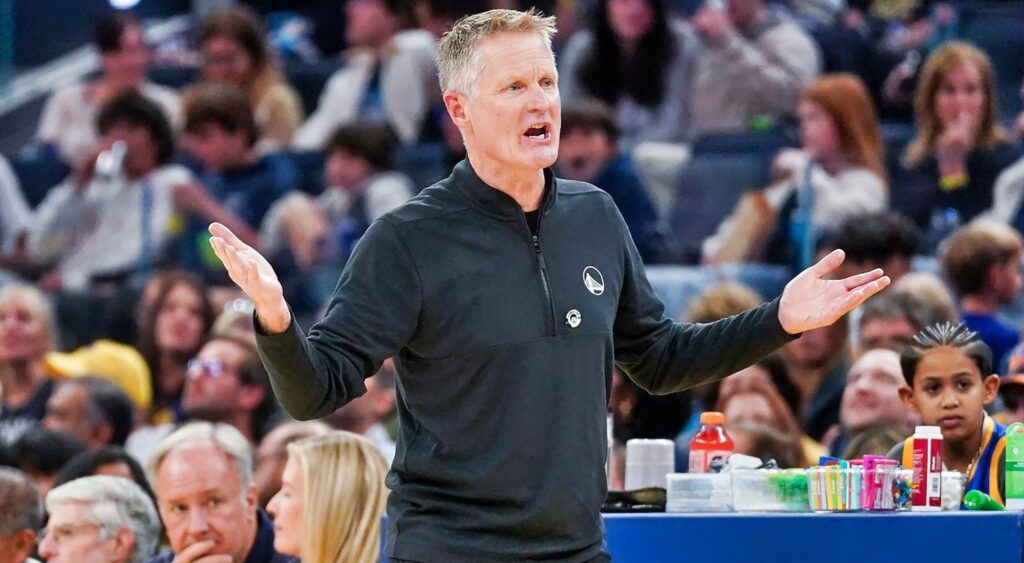 Basketball fans criticized Steve Kerr for his unpredictable rotations in a recent game