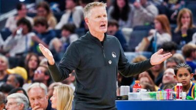 Basketball fans criticized Steve Kerr for his unpredictable rotations in a recent game