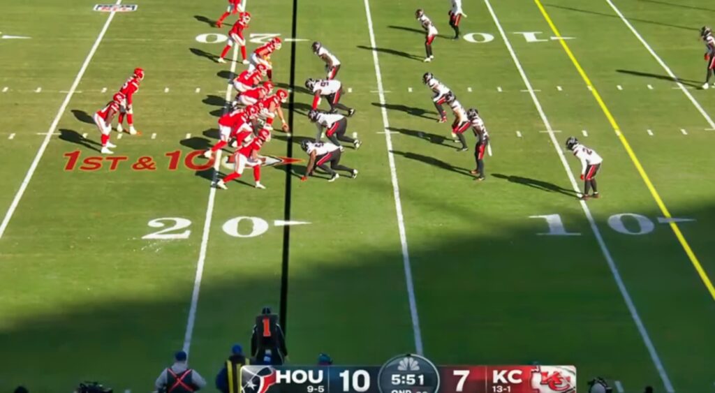 Kansas City Chiefs lining up against Houston Texans