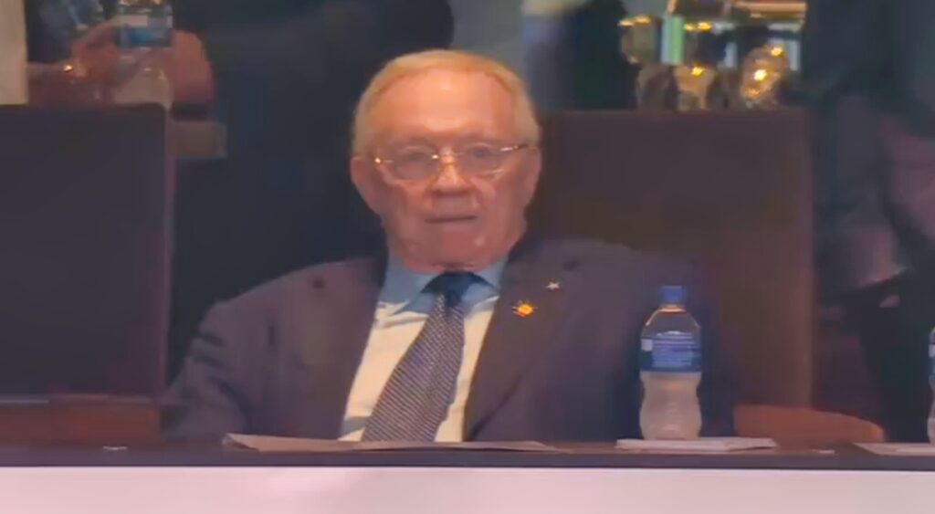 Jerry Jones looking on during game.