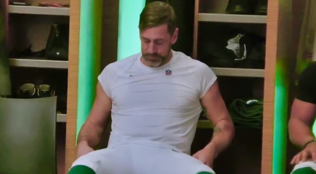 Aaron Rodgers in Jets locker room