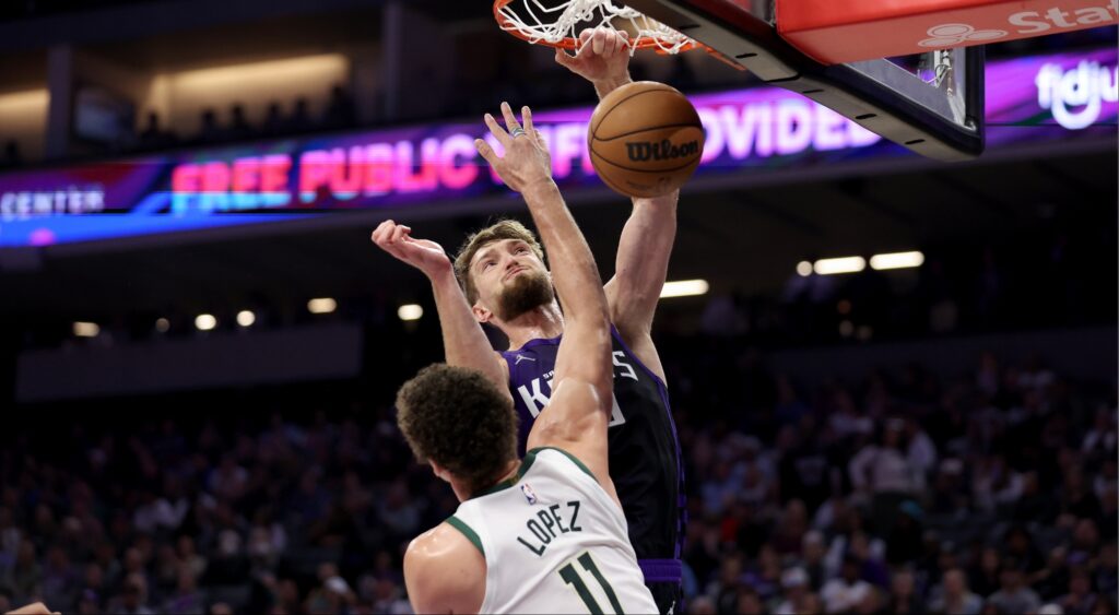 Milwaukee Bucks vs. Sacramento Kings game details