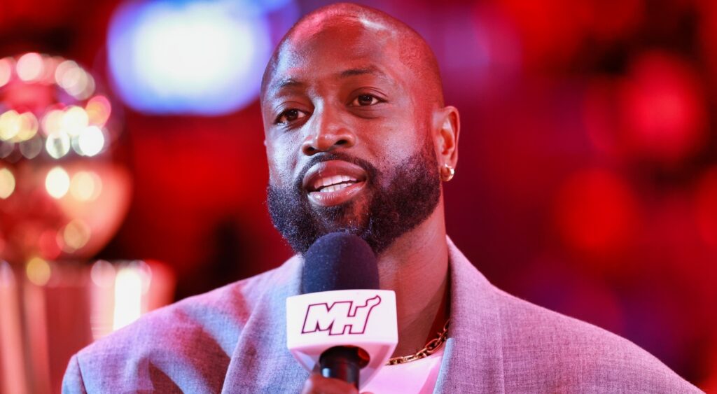 Dwyane Wade addresses his previous comment on the Miami team