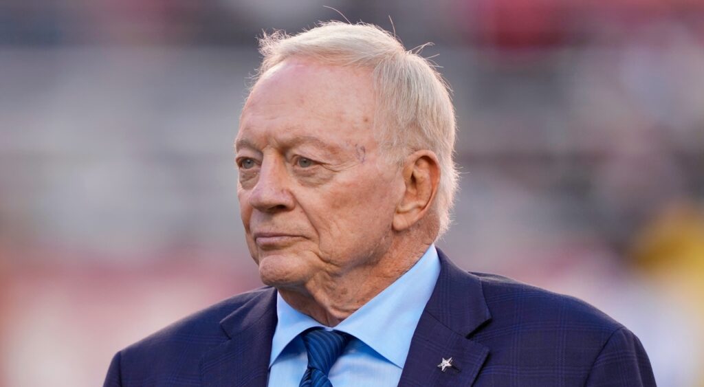 Jerry Jones of Dallas Cowboys looking on.