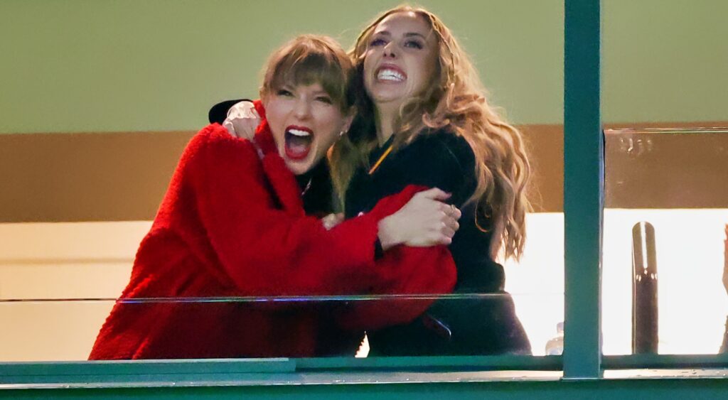 Taylor Swift and Brittany Mahomes hugging