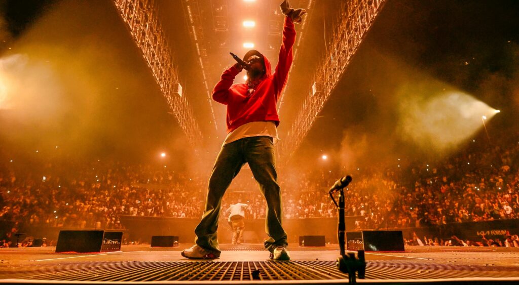 Kendrick Lamar performing