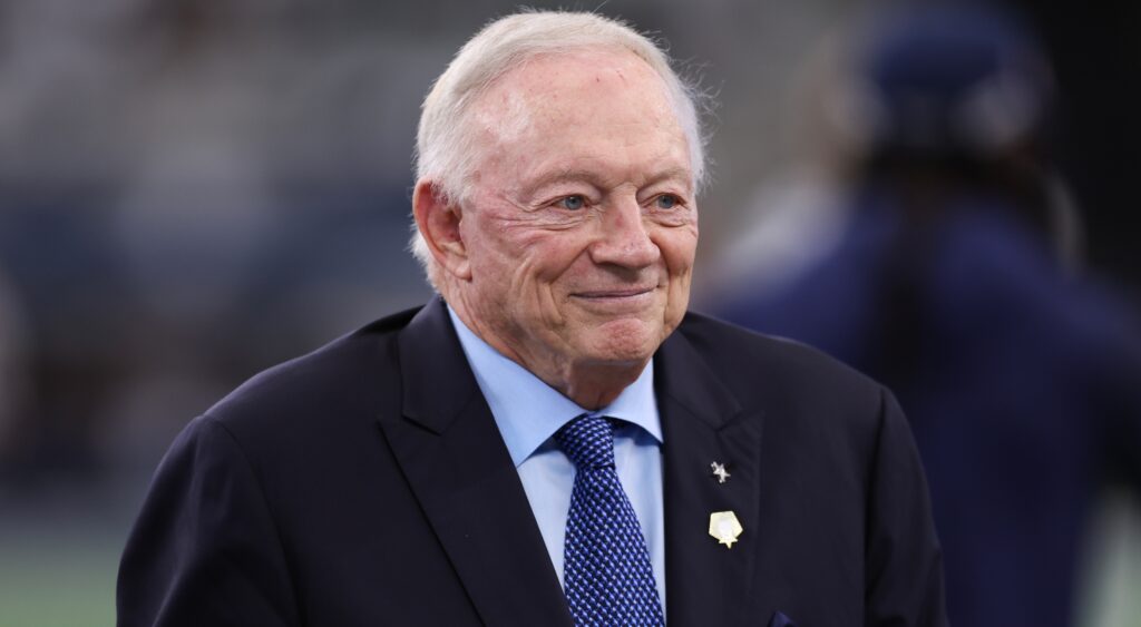 Jerry Jones in a suit