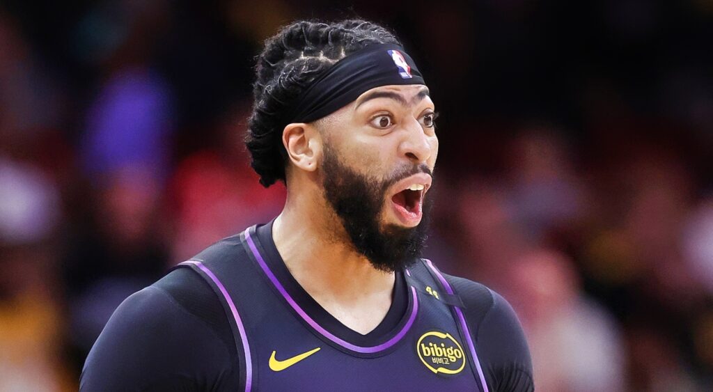 Anthony Davis of Los Angeles Lakers reacts during game.