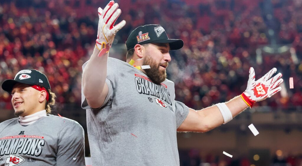 Travis Kelce celebrating