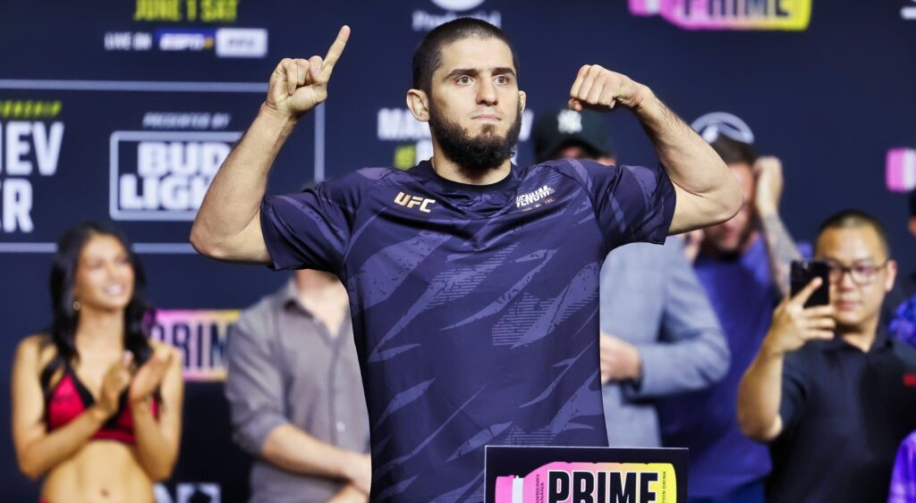 A UFC legend lauds Islam Makhachev’s wrestling prowess, declaring him unmatched and superior to everyone else in his division