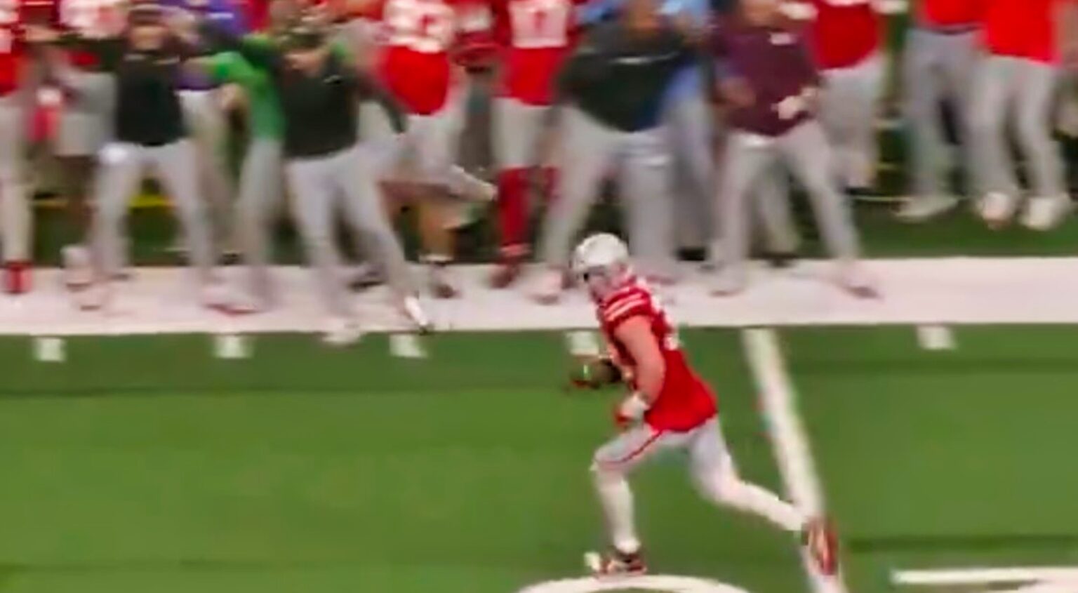 Social Media Detectives Call Out Cotton Bowl Refs For "Rigging" Game